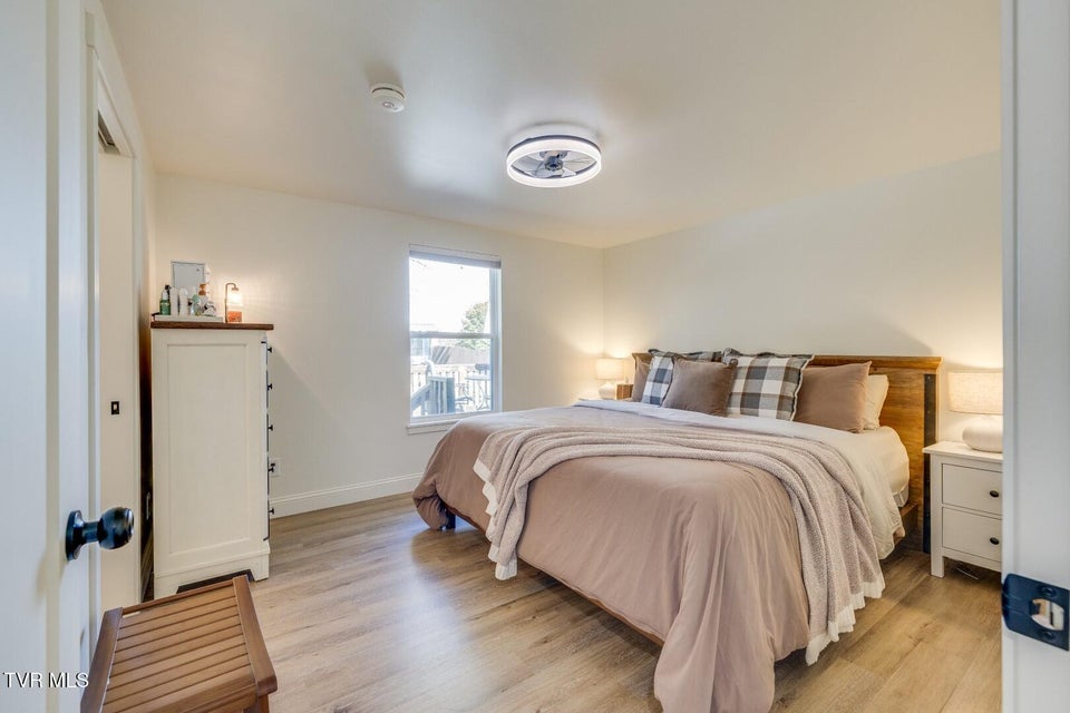 Photo #13: 132 Sanders Street