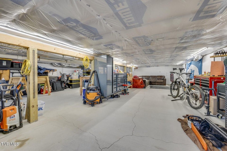 Photo #22: 132 Sanders Street