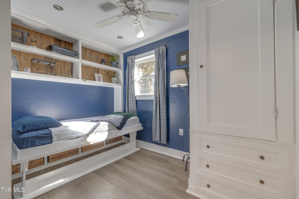 Photo #13: 215 Stafford Street