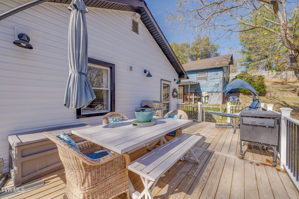 Photo #17: 215 Stafford Street