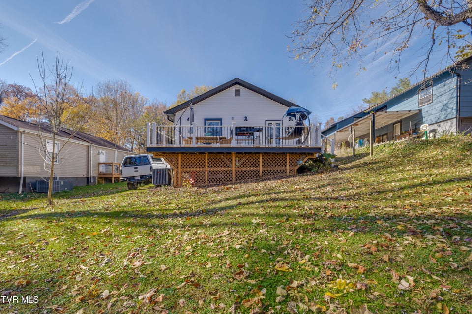 Photo #18: 215 Stafford Street