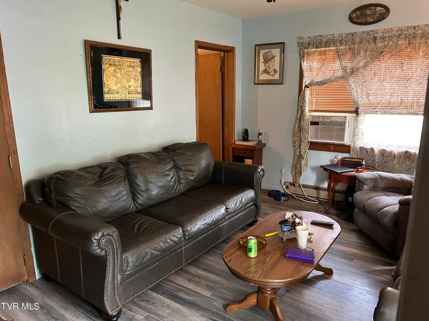 Photo #9: 147 Gilmore Street