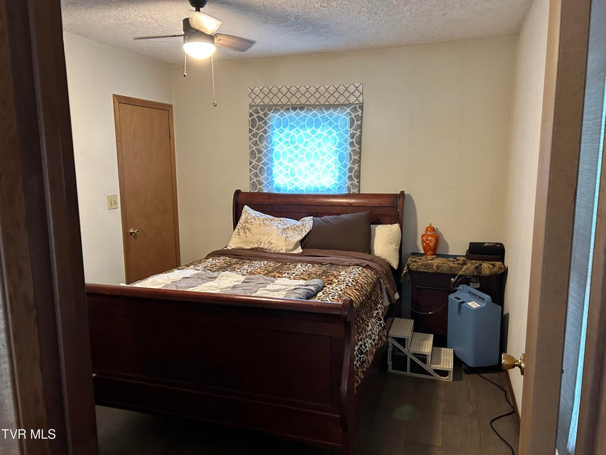 Photo #13: 147 Gilmore Street