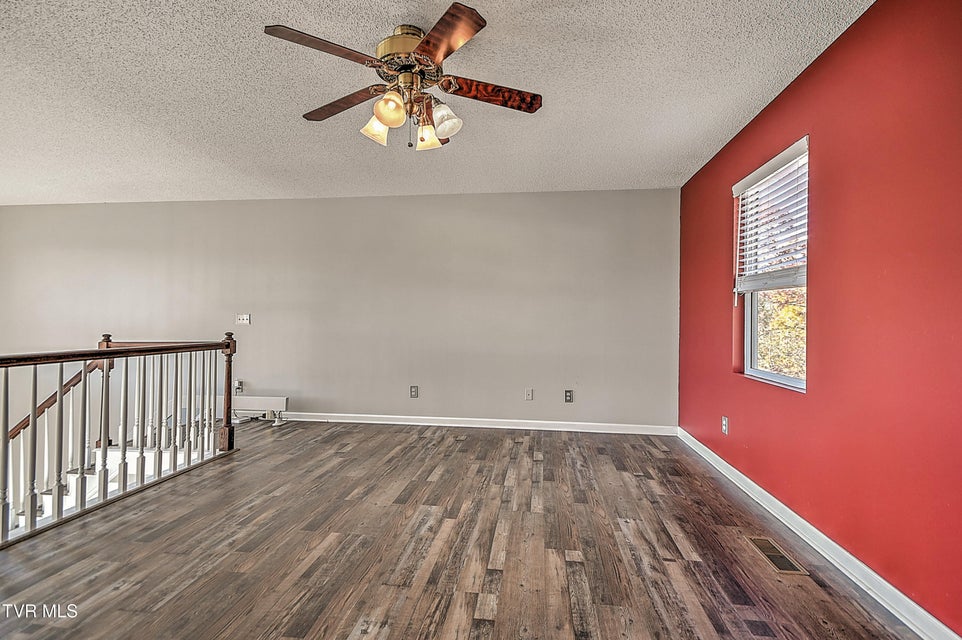 Photo #14: 395 Lakeshore Road