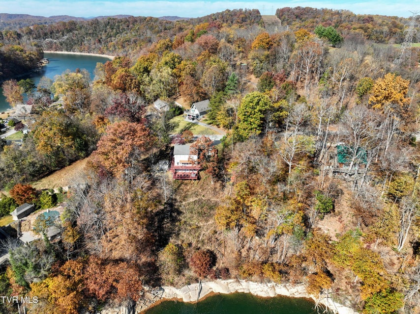 Photo #30: 395 Lakeshore Road