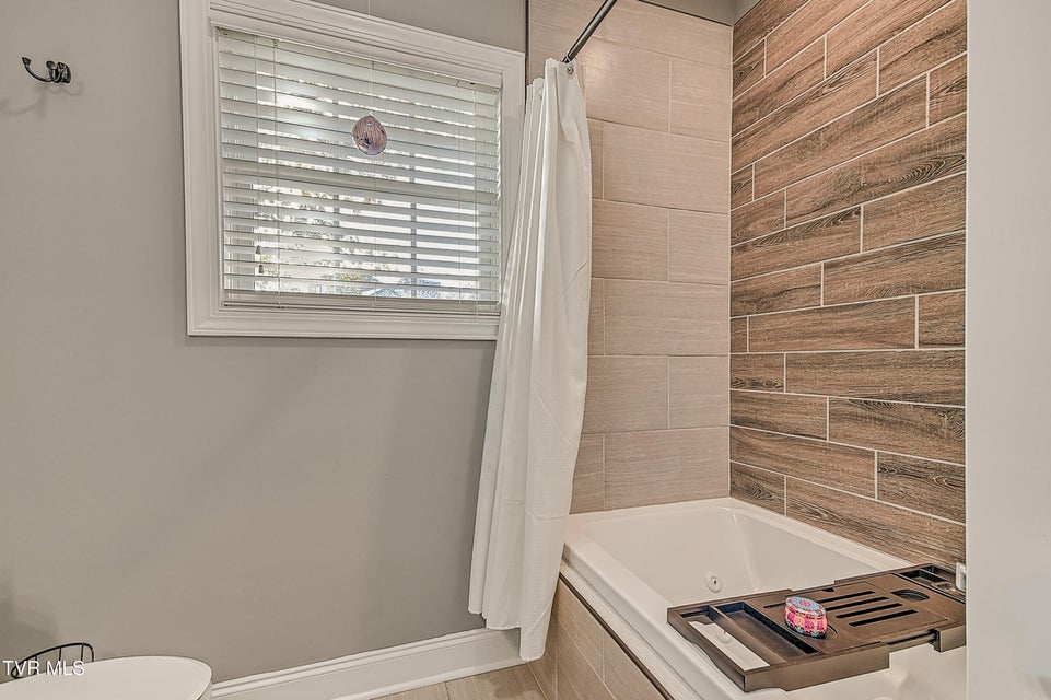 Photo #35: 222 Charlie Avenue