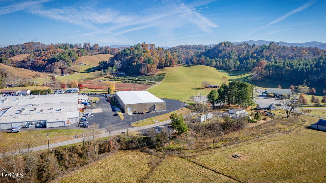 Photo #16: 177 Hospital Road