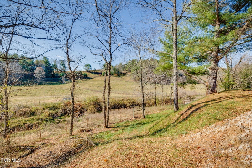 Photo #5: 177 Hospital Road