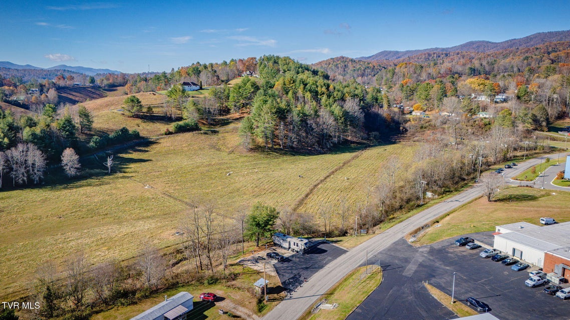 Photo #11: 177 Hospital Road