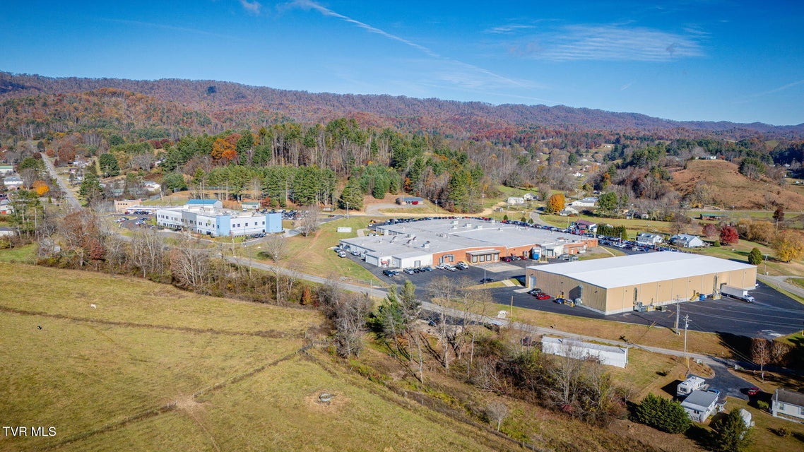 Photo #17: 177 Hospital Road