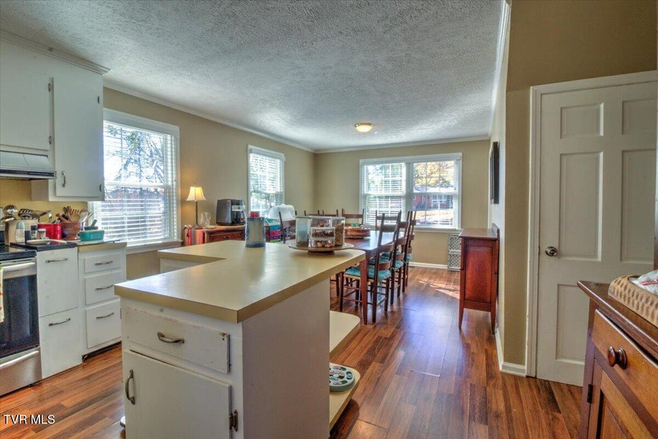 Photo #15: 2517 Larkspur Drive