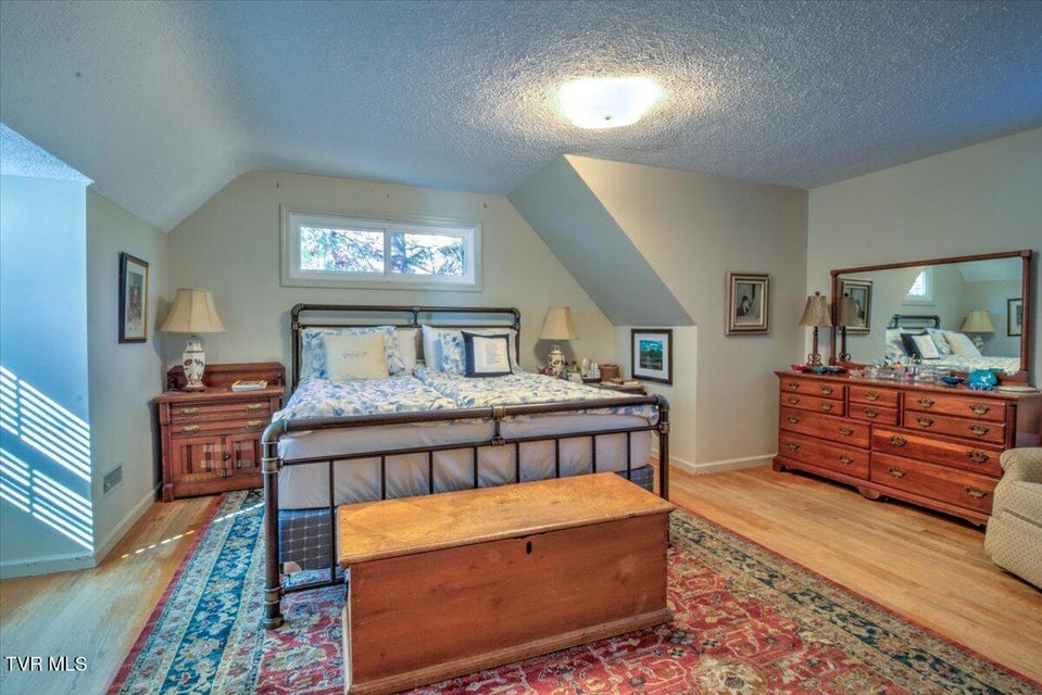 Photo #20: 2517 Larkspur Drive