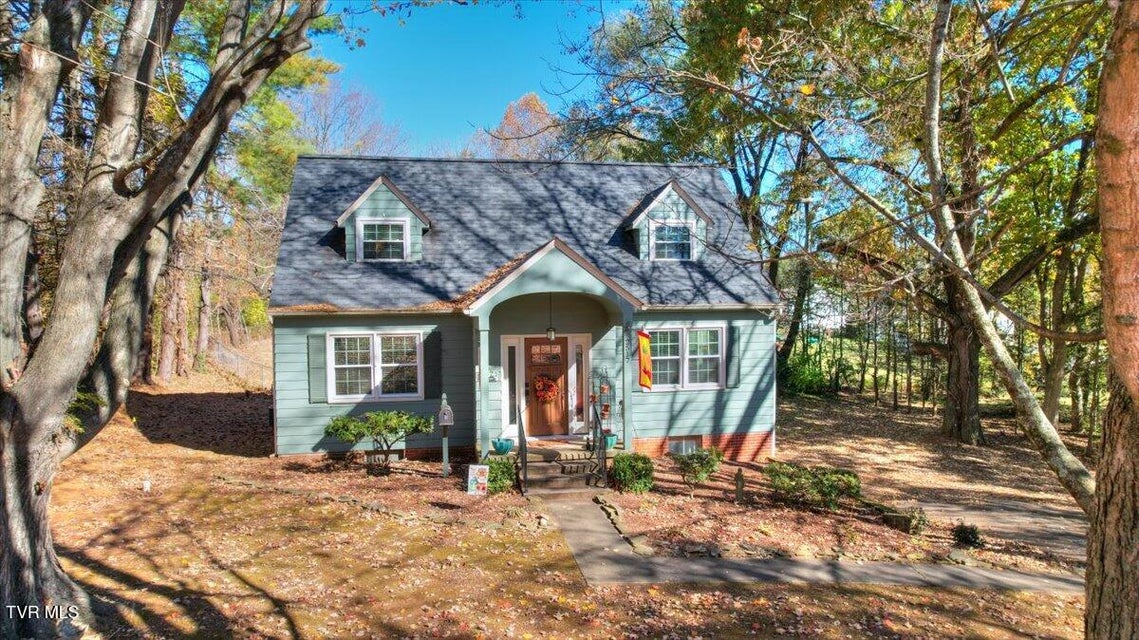 Photo #36: 2517 Larkspur Drive