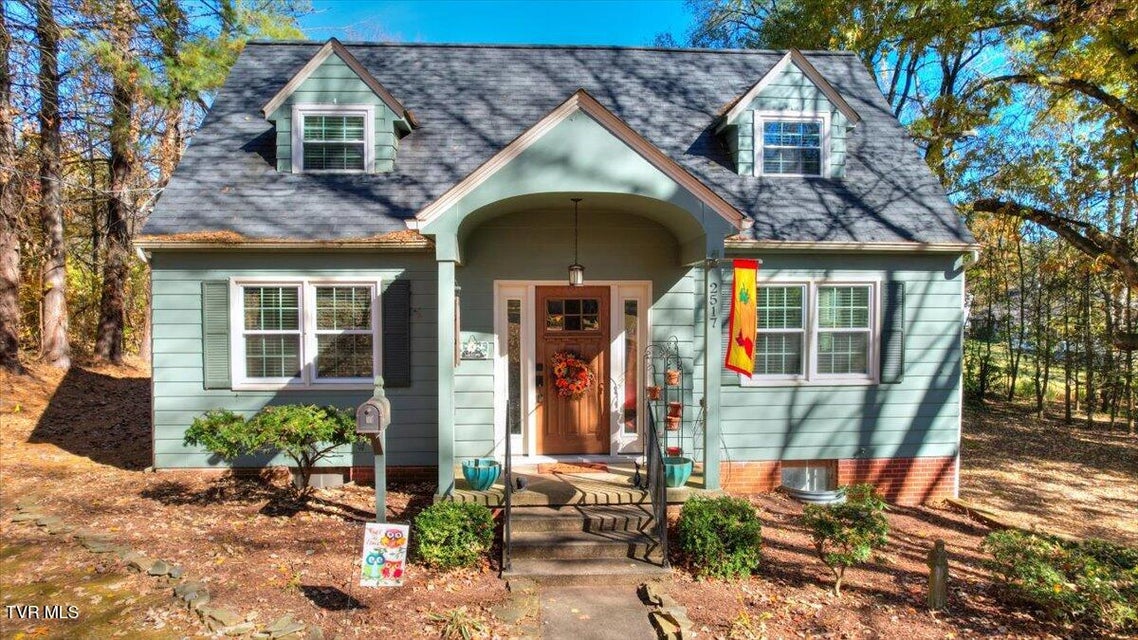 Photo #38: 2517 Larkspur Drive