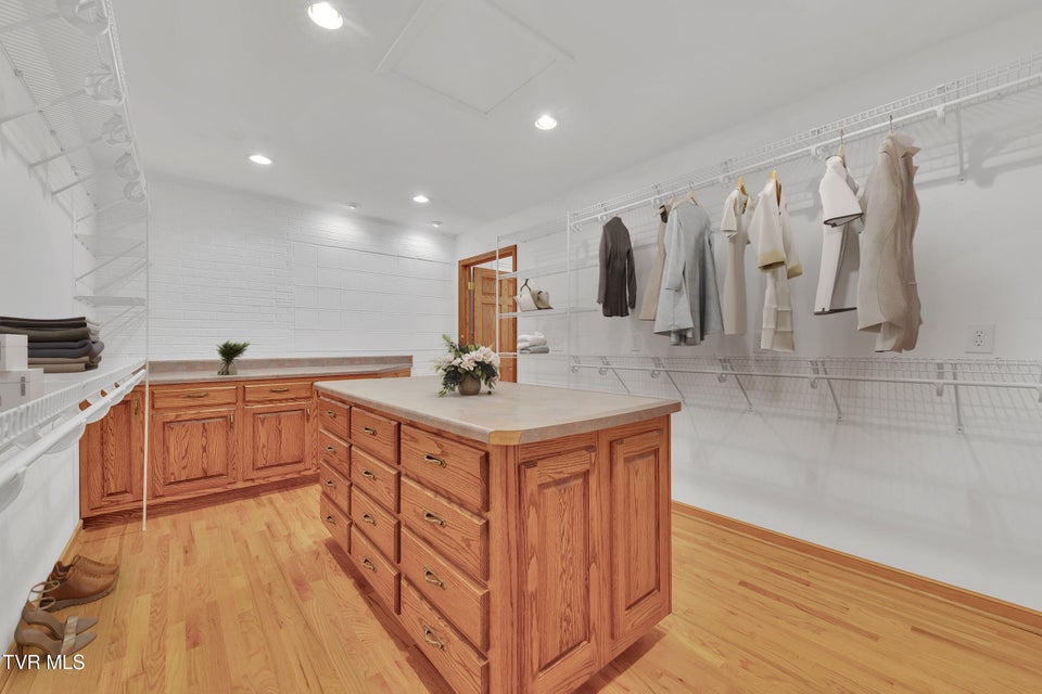 Photo #32: 1620 Erwin Highway