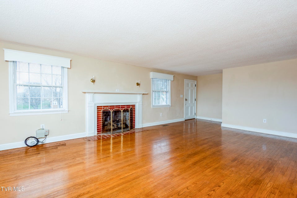 Photo #17: 125 Rosewood Lane