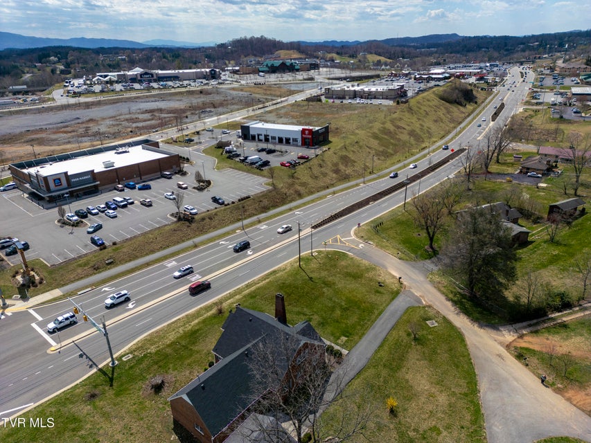 Photo #8: 125 Rosewood Lane