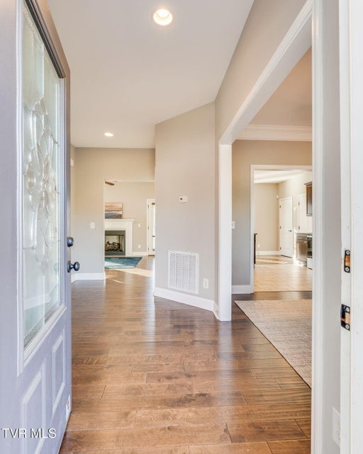 Photo #4: 2016 Falling Leaf Drive