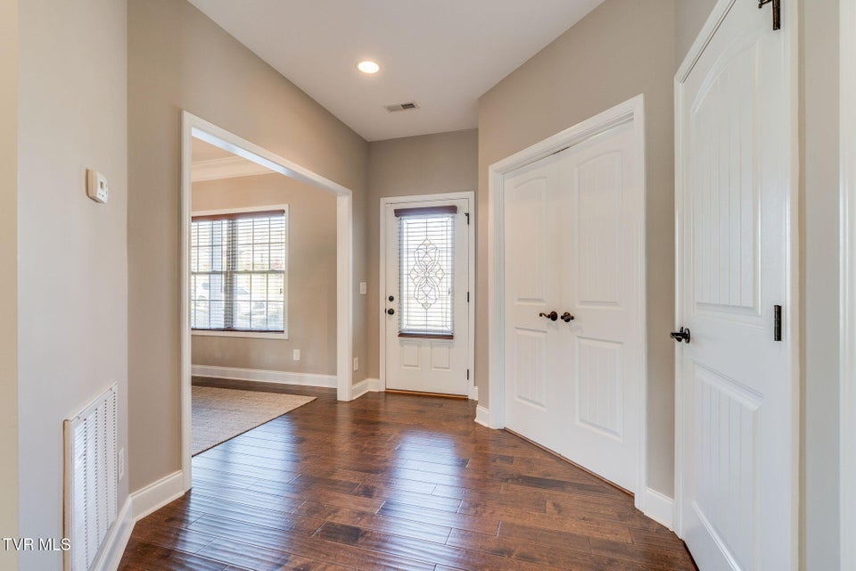 Photo #5: 2016 Falling Leaf Drive