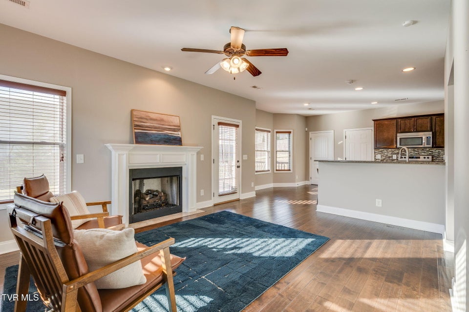 Photo #8: 2016 Falling Leaf Drive