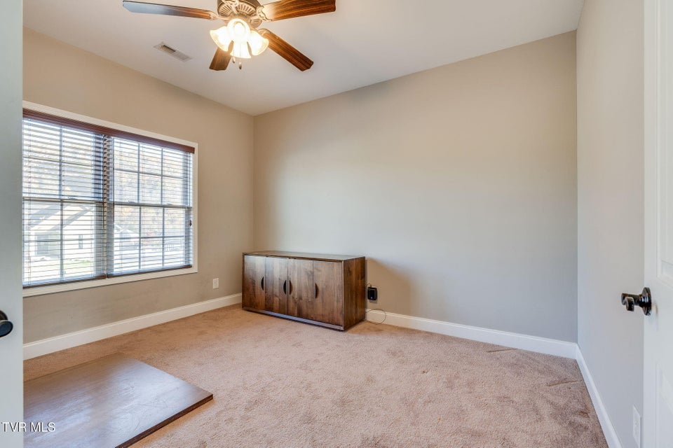 Photo #16: 2016 Falling Leaf Drive