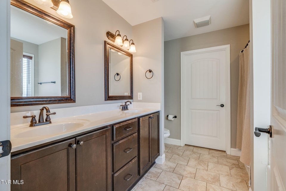 Photo #23: 2016 Falling Leaf Drive