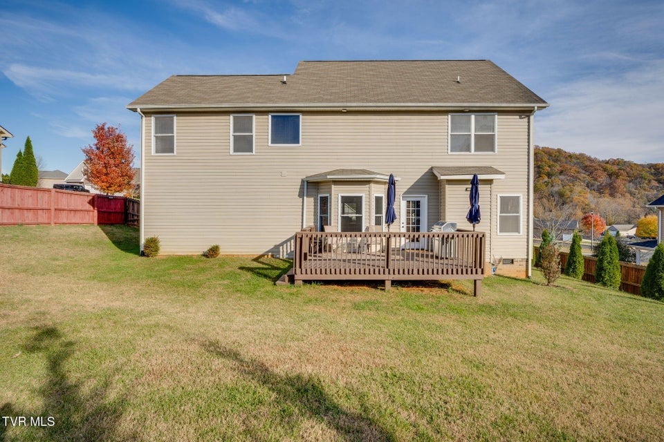 Photo #33: 2016 Falling Leaf Drive