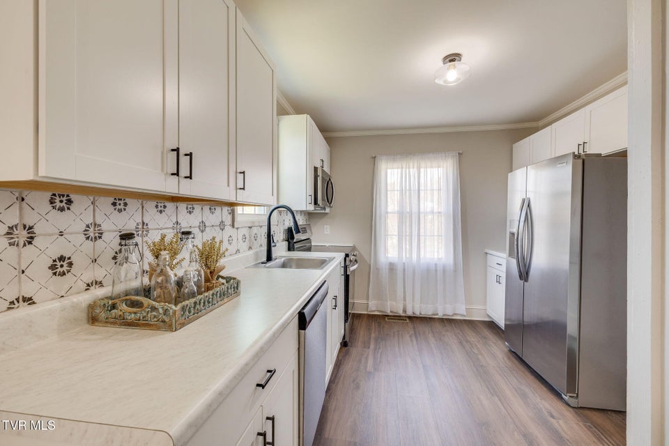 Photo #12: 1230 Carolina Avenue