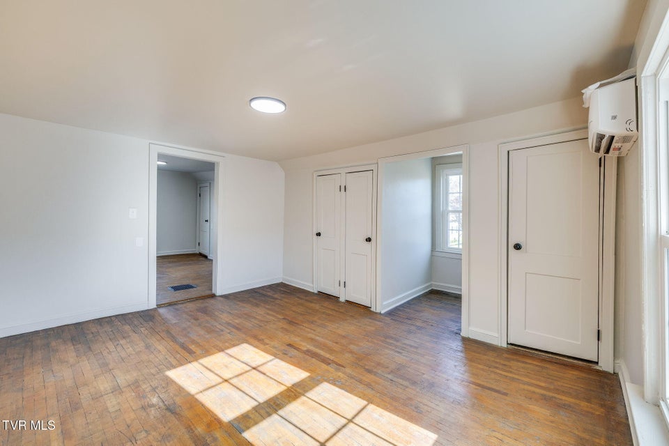 Photo #25: 1230 Carolina Avenue