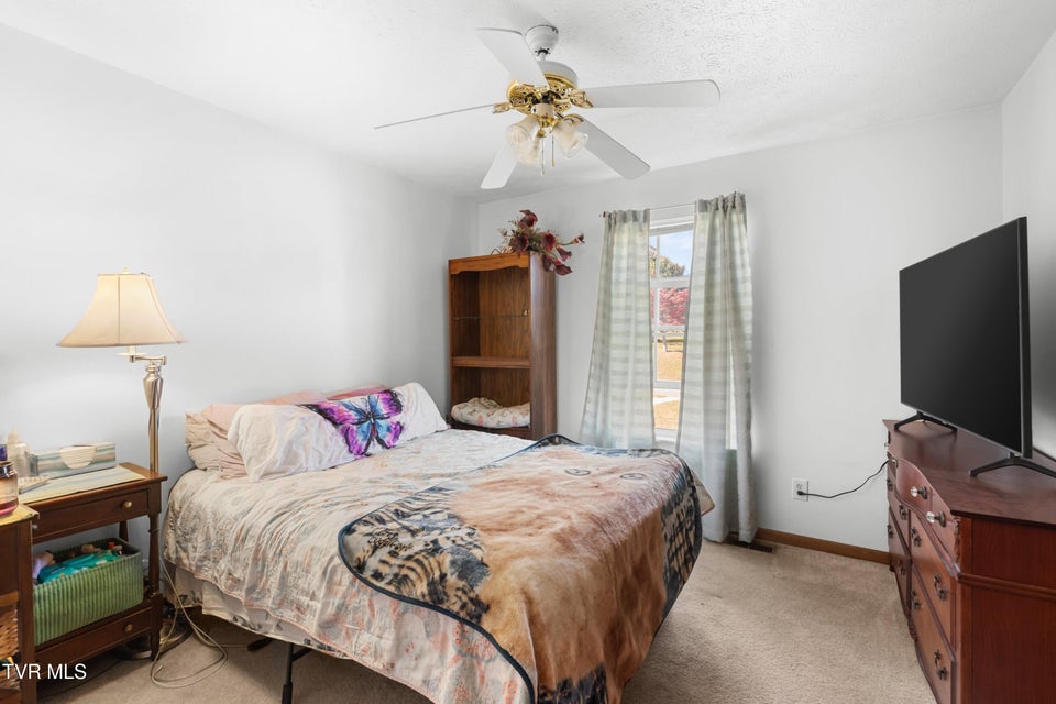 Photo #12: 4146 Leslie Drive