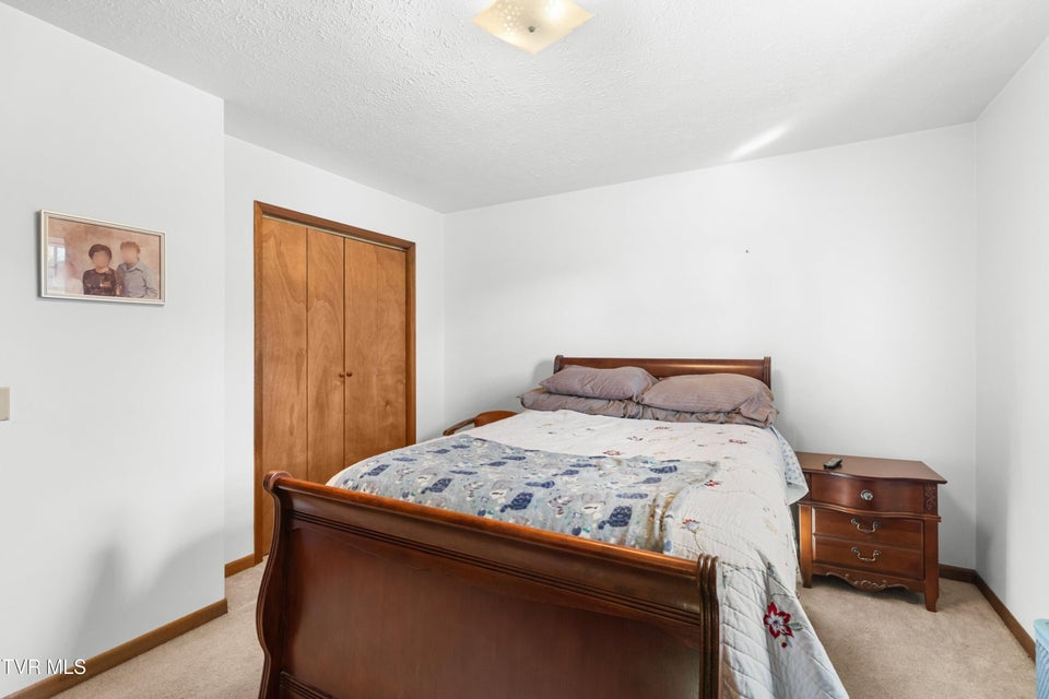 Photo #15: 4146 Leslie Drive