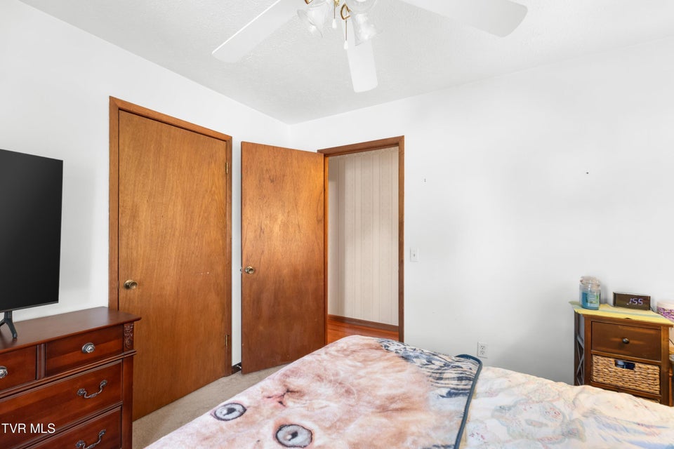 Photo #13: 4146 Leslie Drive