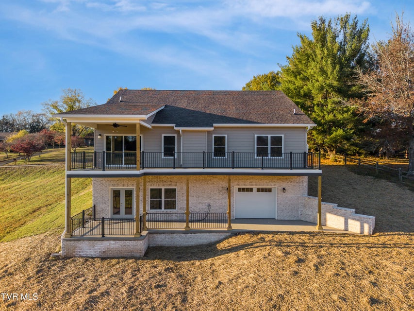 Photo #4: 260 Par Lane 