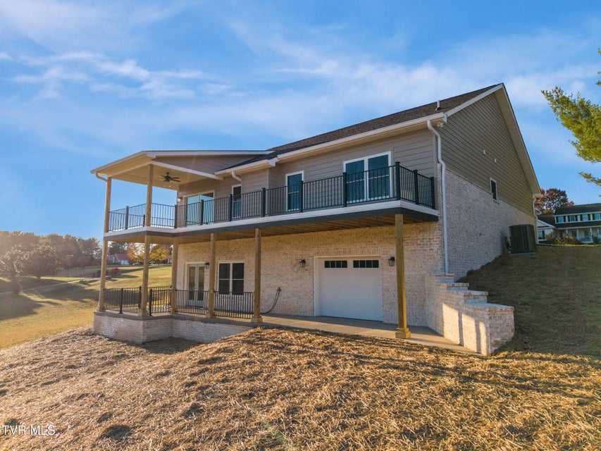 Photo #5: 260 Par Lane 