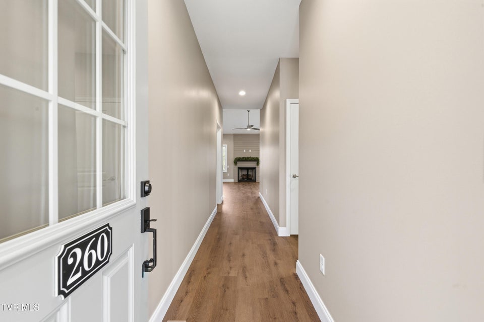 Photo #7: 260 Par Lane 