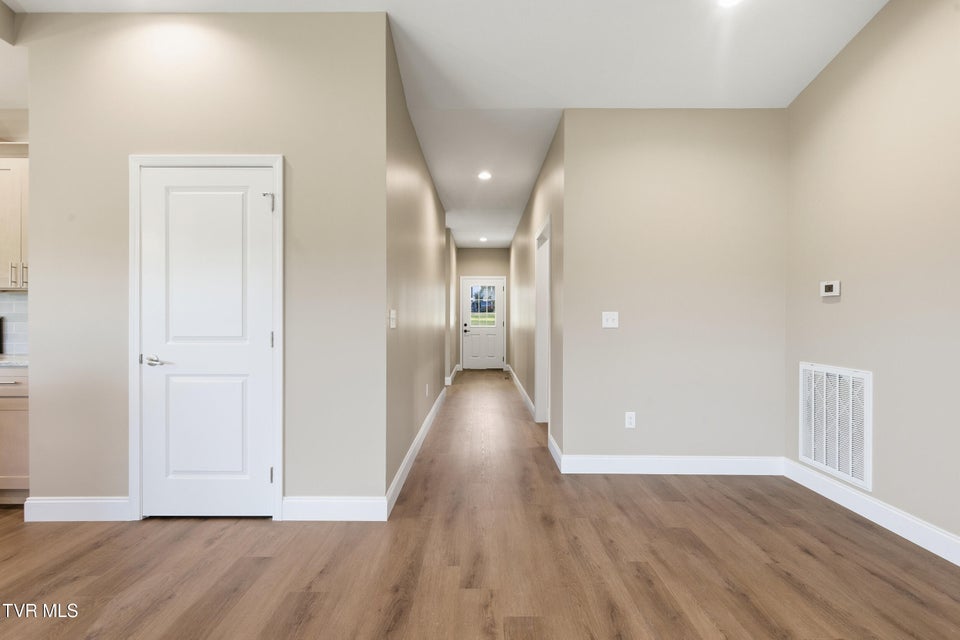 Photo #8: 260 Par Lane 