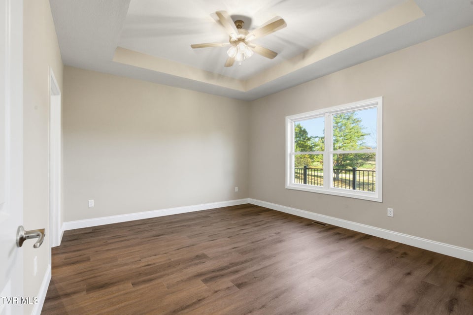 Photo #18: 260 Par Lane 