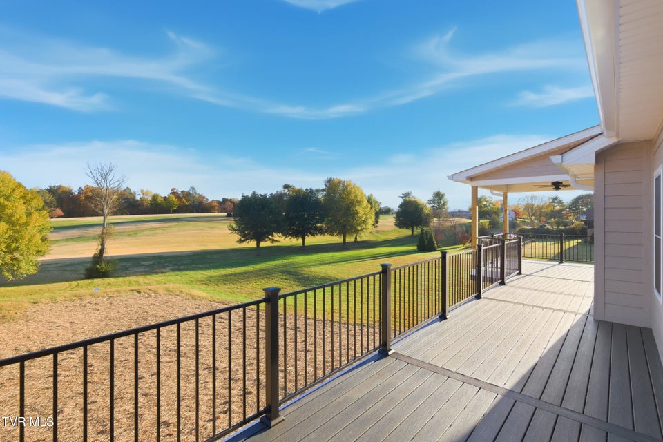 Photo #38: 260 Par Lane 