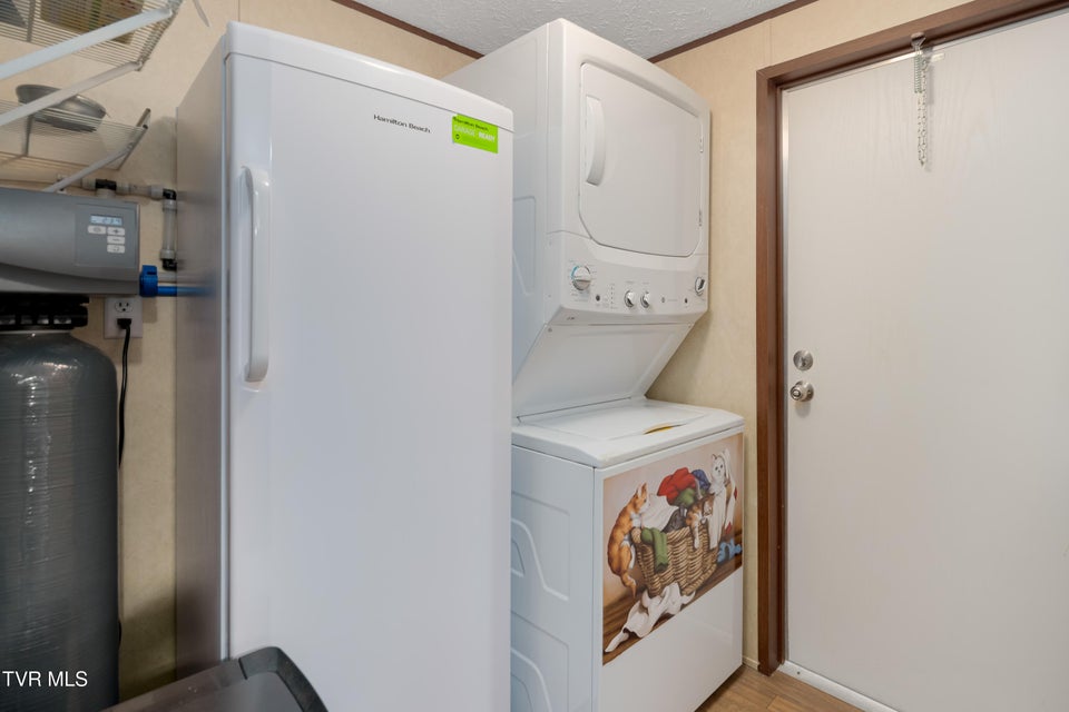 Photo #26: 245 Poes Lane