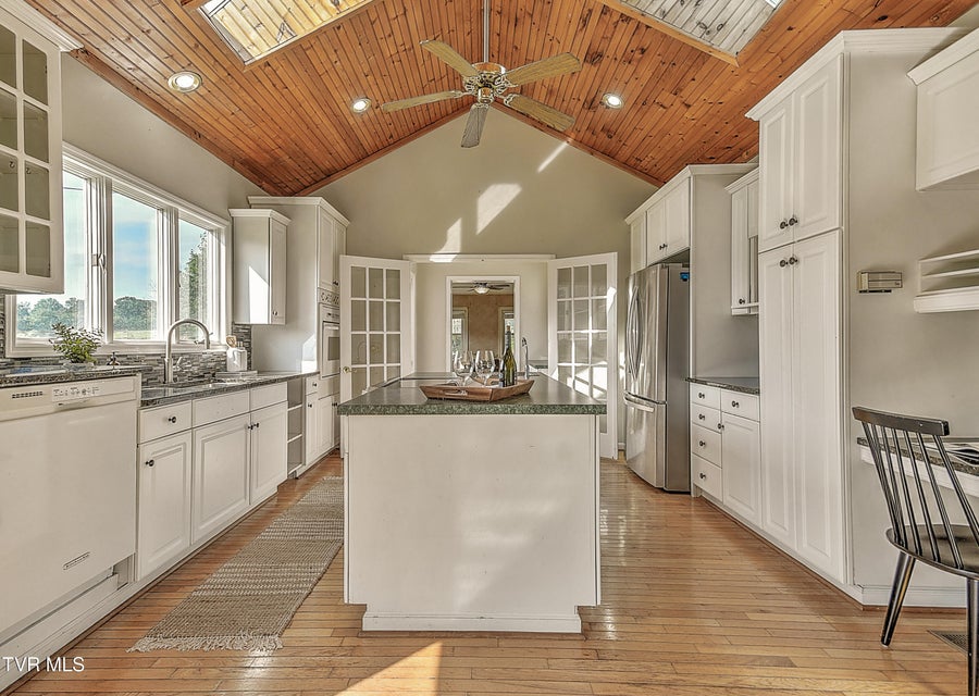 Photo #29: 15497 Porterfield Highway