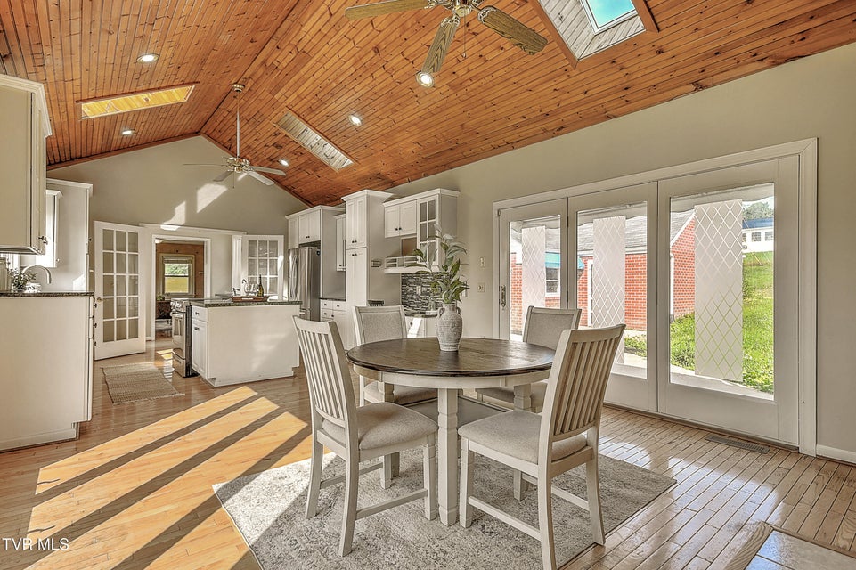 Photo #32: 15497 Porterfield Highway