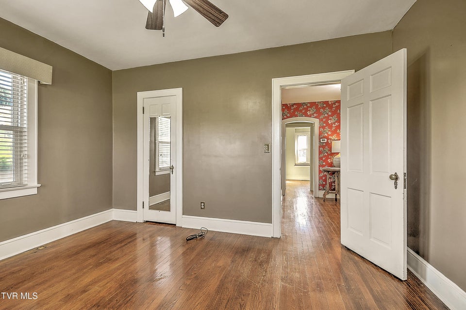 Photo #44: 15497 Porterfield Highway