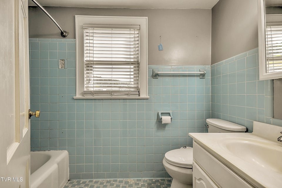 Photo #51: 15497 Porterfield Highway