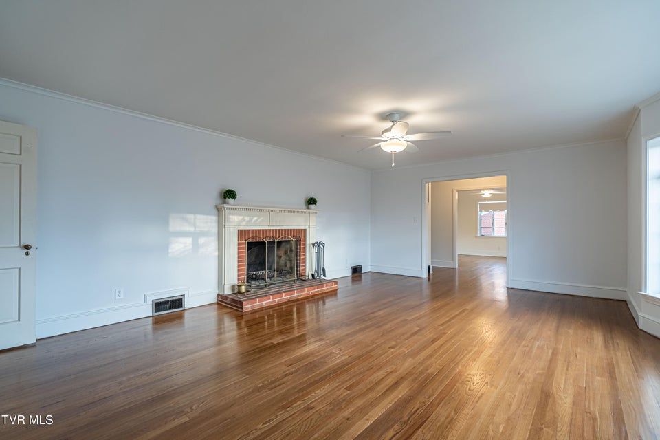 Photo #9: 414 Court Street