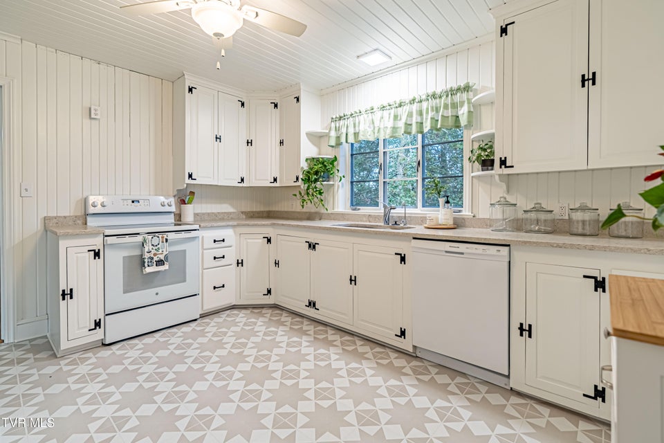 Photo #25: 414 Court Street