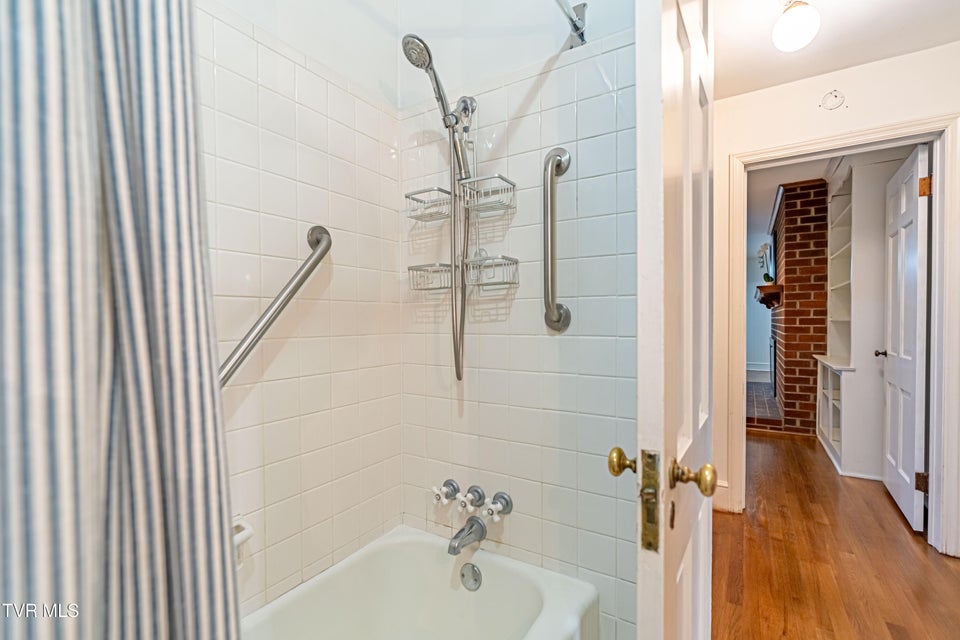 Photo #34: 414 Court Street