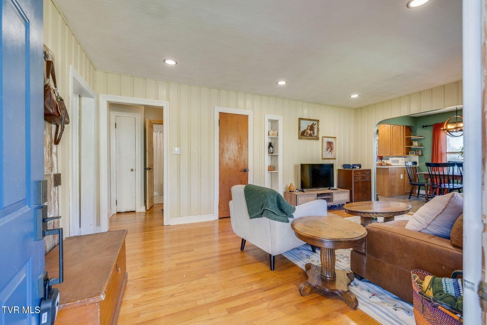 Photo #4: 328 Carters Valley Road