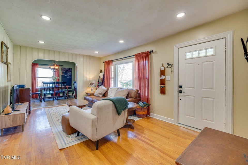 Photo #5: 328 Carters Valley Road