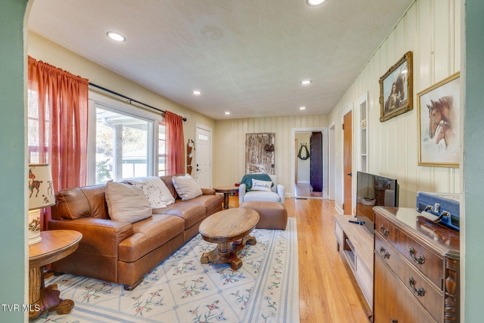 Photo #6: 328 Carters Valley Road