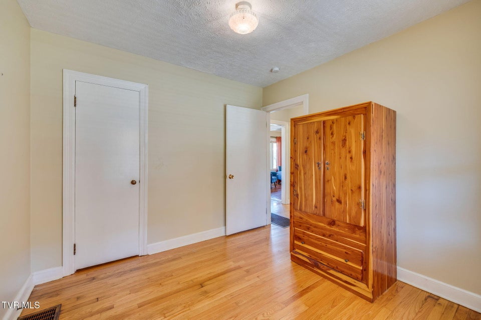 Photo #20: 328 Carters Valley Road